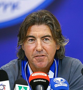 <span class="mw-page-title-main">Ricardo Sá Pinto</span> Portuguese footballer (born 1972)