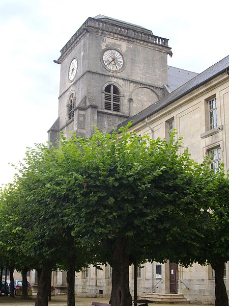 File:Saint-Mihiel - église abbatiale (01).JPG