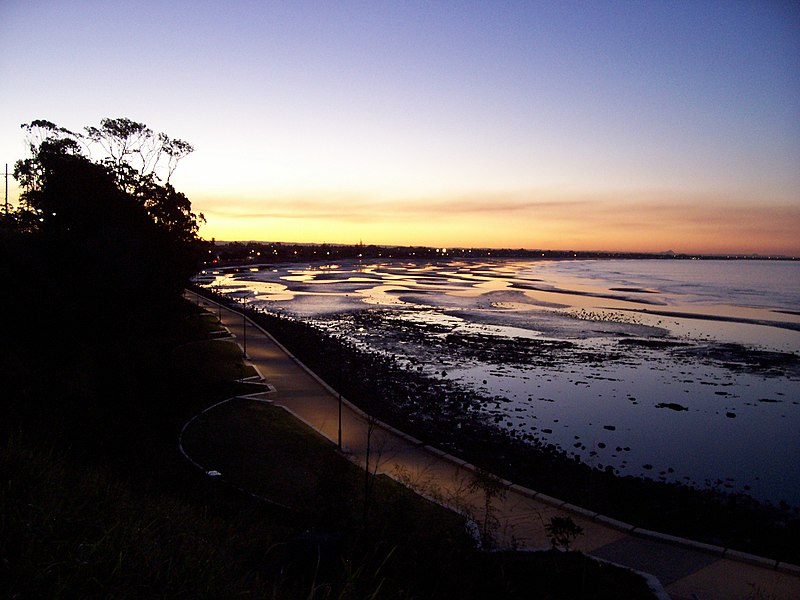 File:Sandgate Foreshore at sunset, near Brisbane, Australia - panoramio.jpg