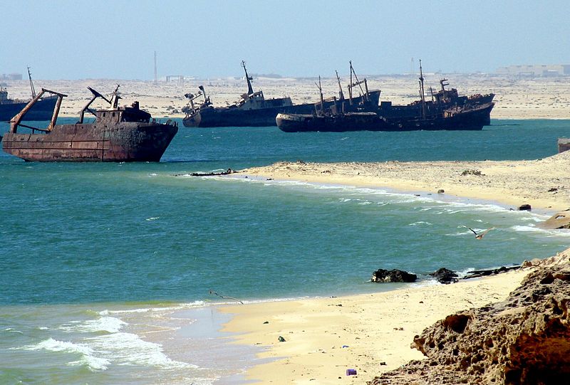 File:Ships graveyard, Nouadhibou, Mauritania-2.jpg