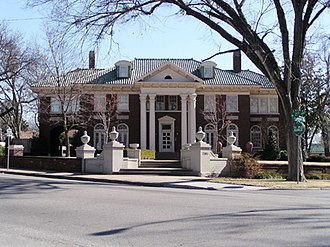 Skelly House at 21st Street and Madison Avenue in Maple Ridge Historic District, Tulsa Skellylg.jpg