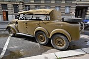 Armádní štábní autmobil Škoda 903, vyráběn v letech 1940-1942. Exponát Vojenského historického ústavu. Vystaveno 14. října 2014 při příležitosti oslav 95. výročí vzniku Generálního štábu AČR.