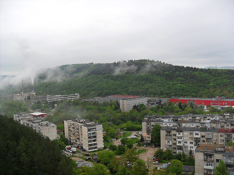 File:South industrial zone,Veliko Tarnovo,Bulgaria.jpg