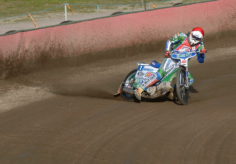 File:Speedway Extraliiga 22. 5. 2010 - Timo Lahti 13.jpg