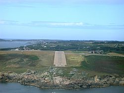 Aéroport de St Mary.jpg