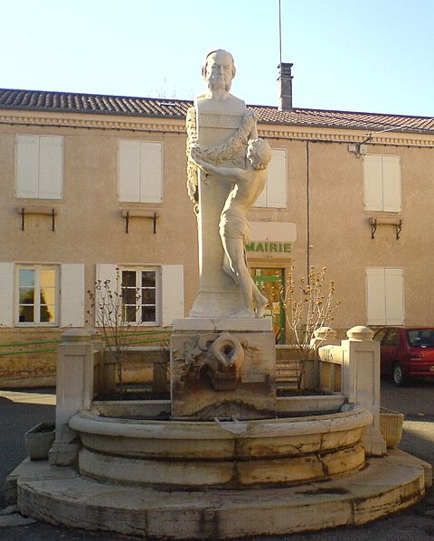 File:Statue Claude Bernard.jpg