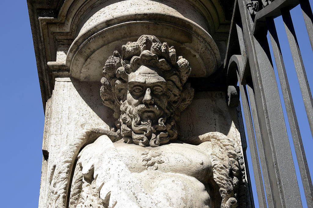 Statue of Gigant Palazzo Barberini2