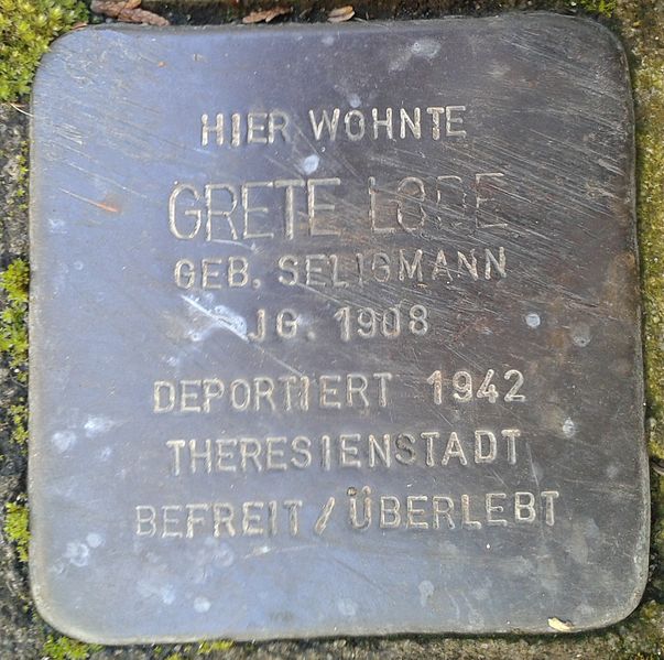 File:Stolperstein Windeck Rosbach Kirchplatz Grete Lode.jpg