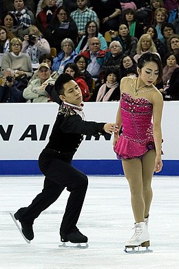 Sui Wenjing and Han Cong at Worlds 2016.jpg