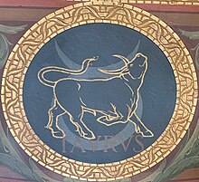 Sternzeichen Stier im Wisconsin State Capitol.jpg