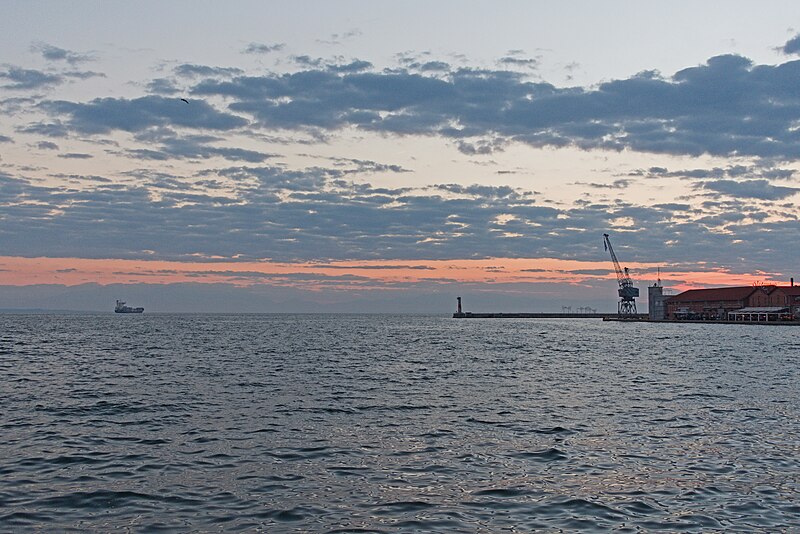 File:Thessaloniki Sunset view of the port 1.jpg