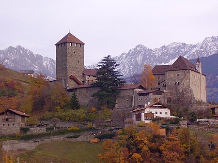 Tirol Schloss Herbst