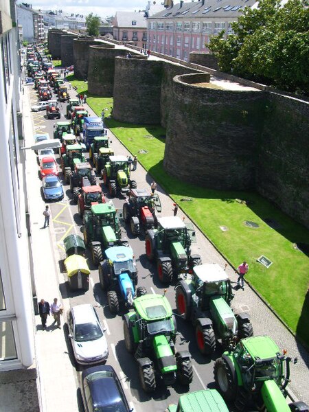 File:Tractorada Lugo (1).JPG