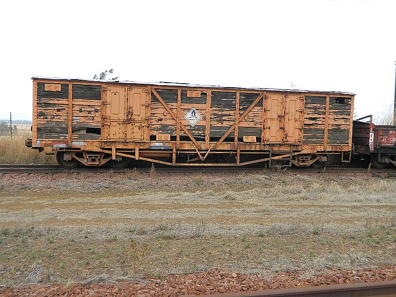 File:Transnet Box Car (Wooden Sides) No visible number. (22256840371).jpg