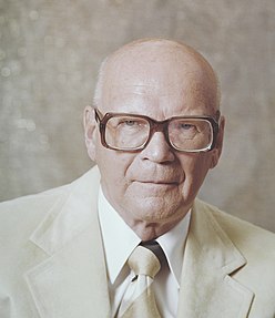 Urho-Kekkonen-1977-c.jpg