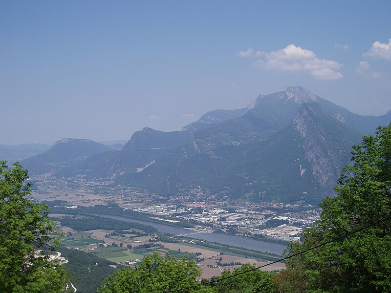 File:View across Isère valley.jpg