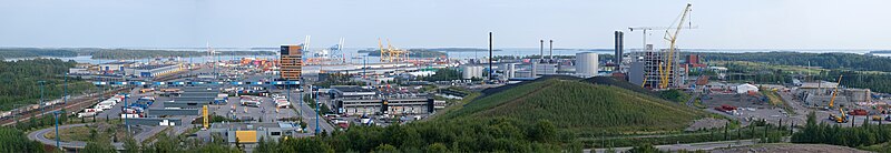 File:Vuosaari Harbour 7.jpg