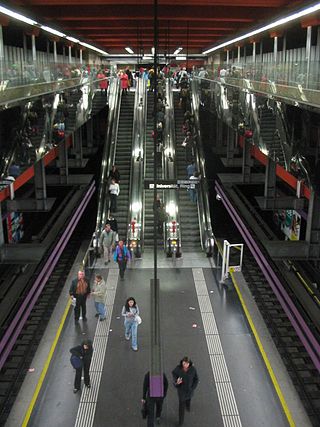 <span class="mw-page-title-main">Schottentor station</span> Vienna U-Bahn station
