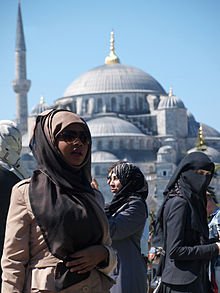 Islamic clothing - Wikipedia