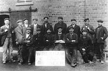 Workers at Wrexham Lager Company, circa 1910. Wrexham Brewery Workmen.jpg