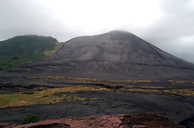 Mt. Yasur kun cindra ebeno