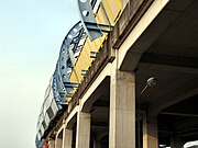 駅構造を外側から見る （2009年6月）