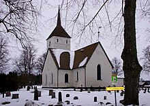Överselö kyrka 2011.jpg
