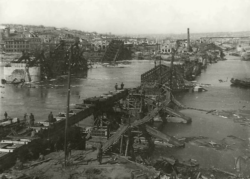 File:Ростов на Дону вид на железнодорожный мост 1943.jpg