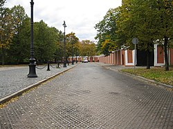 Komunistická ulice poblíž Anchor Square
