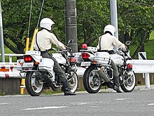 Japanese Police XJR400 2007 (right) together with a Honda CB400 (left) Jing Wu Dui Yong otobai.jpg