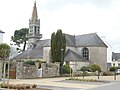 Gouesnach : l'église paroissiale Saint-Pierre vue de l'arrière (le chevet)