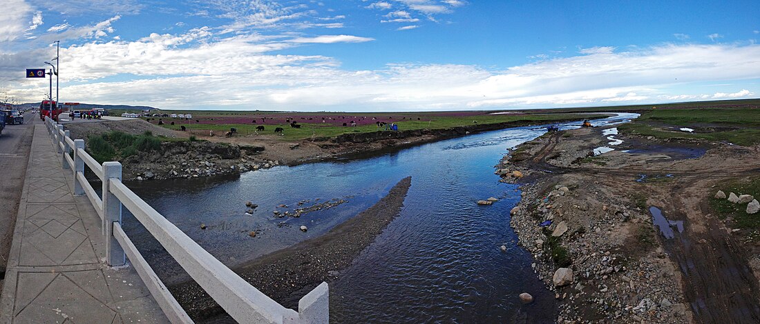 File:20120727青海湖黑马河镇东黑马河桥全景 - panoramio.jpg