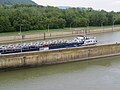 Binnenschiff auf der Donau beim Kraftwerk Melk (2019)