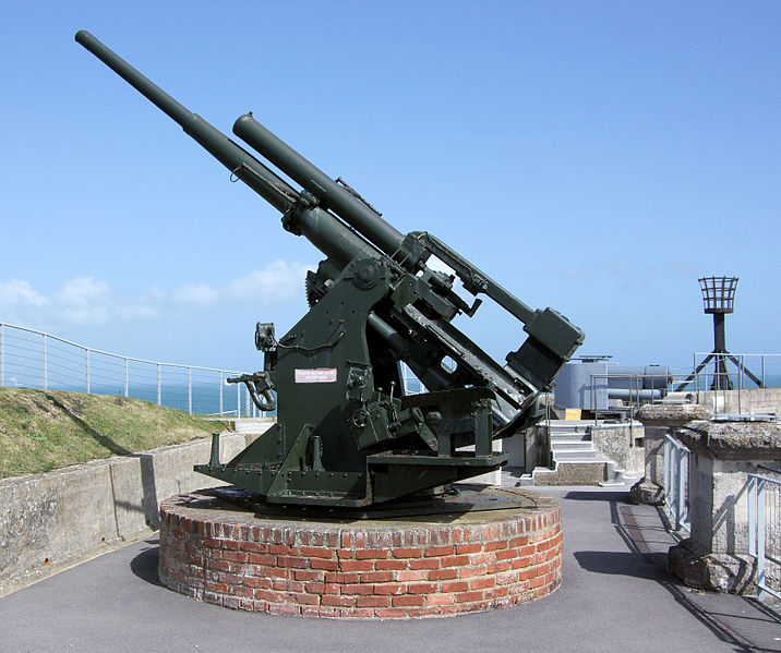 File:3.7 Inch Anti-Aircraft Gun, Nothe Fort, Weymouth.jpg