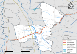 Carte en couleur présentant le réseau hydrographique de la commune