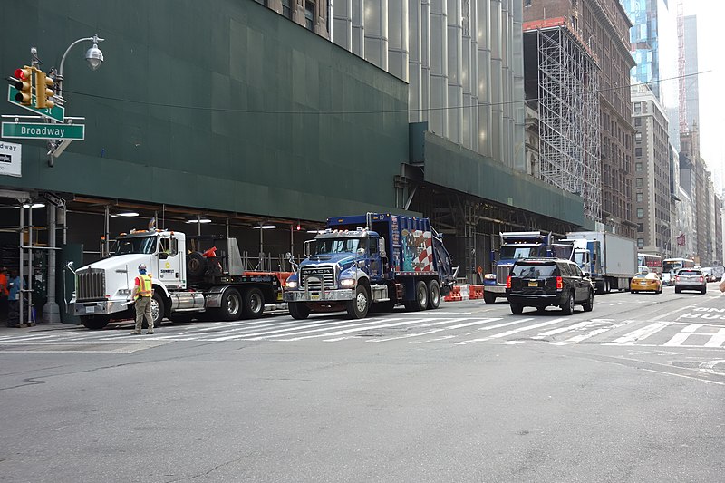 File:57th St Bway td (2018-08-16) 25.jpg