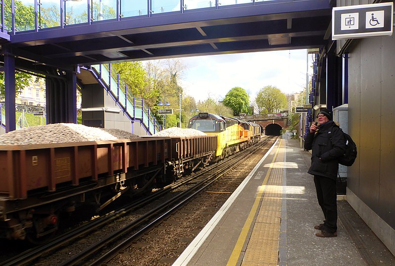 File:66 number 719 and 70801 Eastleigh East t Hoo Junction at Denmark Hill.jpg