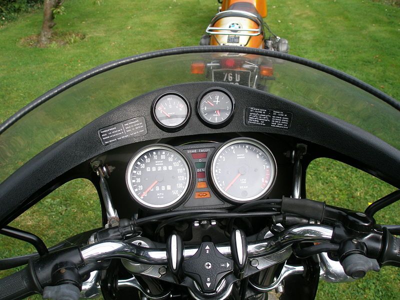 File:74 R90s Cockpit.JPG