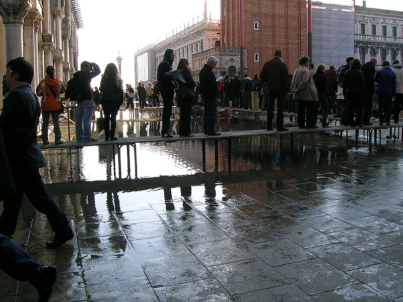 File:Acqua alta at Venice.jpg