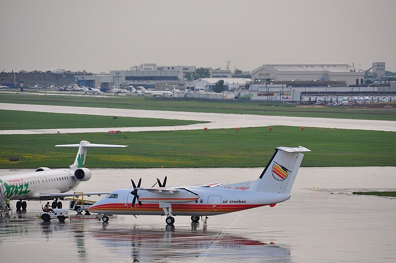 File:Air Creebec C-FCSK Dash8 (4820071118) (2).jpg