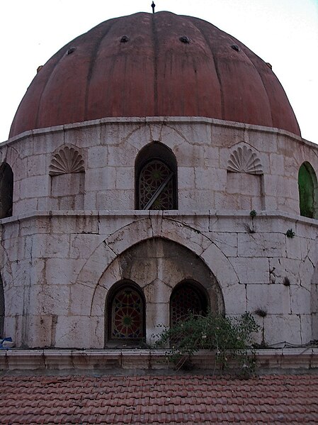 Datei:Al-Rukniah Madrasa - Dome.jpg