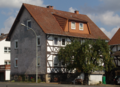English: Half-timbered building in Heidelbach Im Wiesengrund 8, Alsfeld, Hesse, Germany This is a picture of the Hessian Kulturdenkmal (cultural monument) with the ID 12515 (Wikidata)