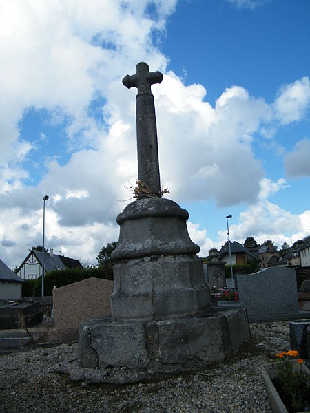 File:Ancourt, Seine-Maritime, France, calvaire à l'église.JPG