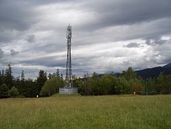 Rozhlasový a televizní stožár na svahu Antałówka