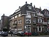 Bedrijfspand met bovenwoningen