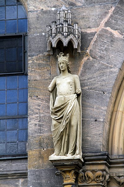 Ficheiro:Bamberg-Dom-226-Fuerstenportal-Ecclesia-2012-gje.jpg