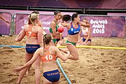 Deutsch: Beachhandball bei den Olympischen Jugendspielen 2018; Tag 6, 12. Oktober 2018; Mädchen, Hauptrundenspiel – Ungarn-Niederlande 2:1 English: Beach handball at the 2018 Summer Youth Olympics at 12 October 2018 – Girls Main Round – Hungary-Netherlands 2:1