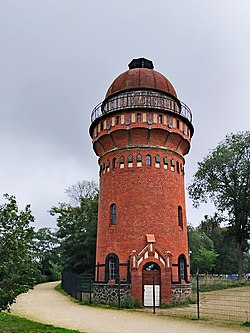 Burg bei Magdeburg Bahnhof Wasserturm.jpg