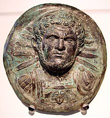 Bronze portrait of Caracalla (Antikensammlung Berlin) Caracalla con le decorazioni militari, forse dai castra praetoria, bronzo, 212-217 ca.JPG