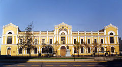 Casa Centrală a Universității din Chile.jpg